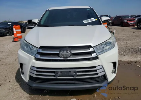 2018 Toyota Highlander Le Plus from USA, damaged, VIN 5TDZZRFH5JS283668